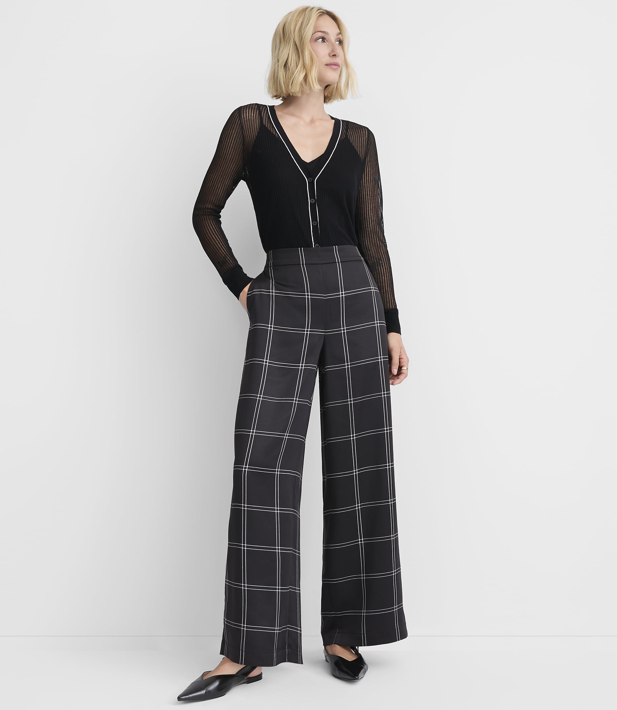 Petite Fluid Pull On Wide Leg Pants in Plaid Satin
