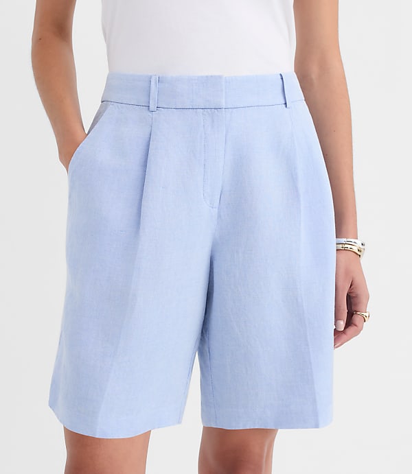 Bermuda Shorts in Chambray Linen Blend