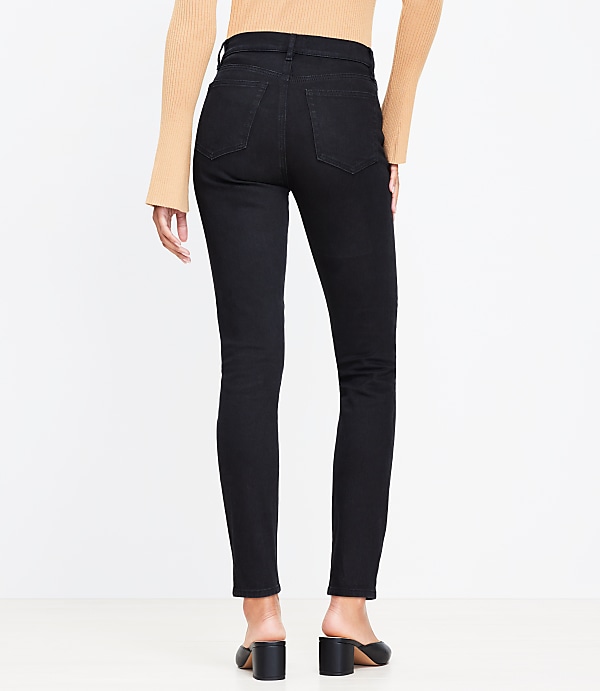 Petite High Rise Skinny Jeans in Black