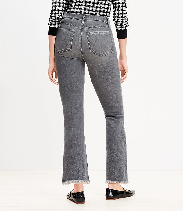 Curvy Frayed High Rise Kick Crop Jeans in Vintage Grey Wash