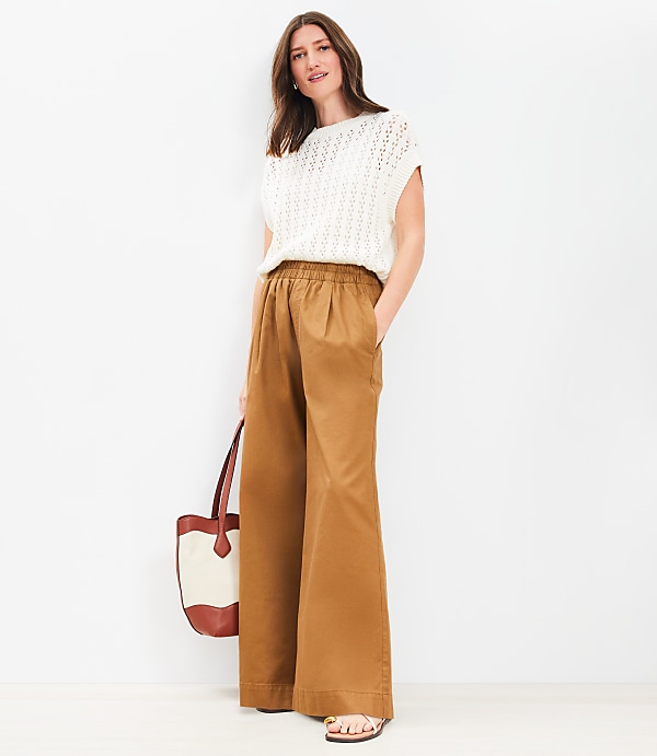 Pleated Pull On Wide Leg Pants in Twill