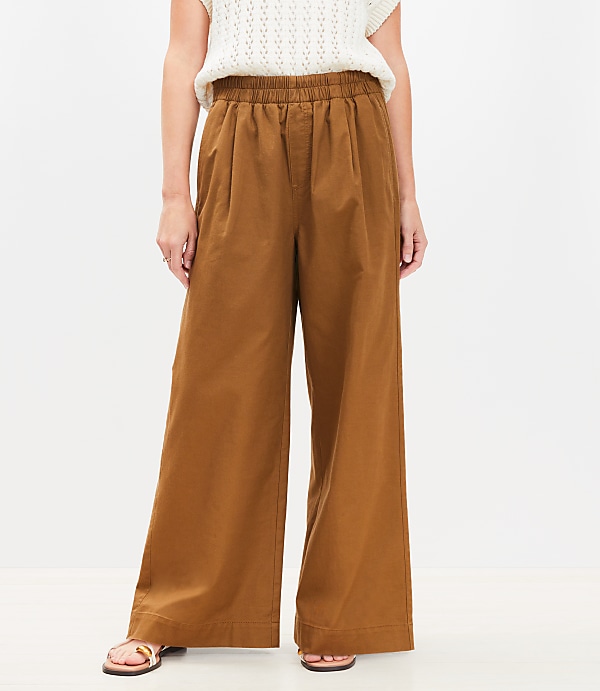 Pleated Pull On Wide Leg Pants in Twill