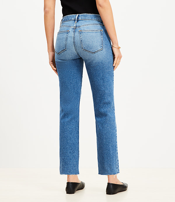 Fresh Cut Mid Rise Slim Jeans in Bright Vintage Wash