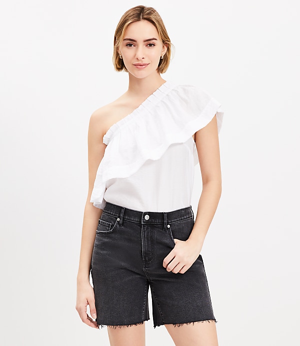 Boyfriend Shorts in Washed Black
