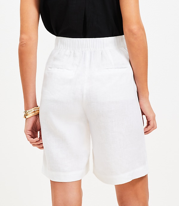 Bermuda Shorts in Linen