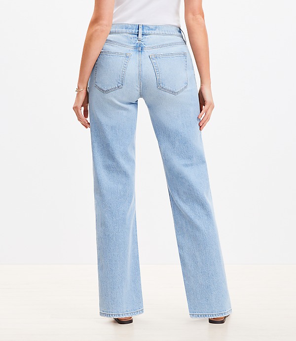 Petite Curvy Mid Rise Relaxed Straight Jeans in Mid Wash