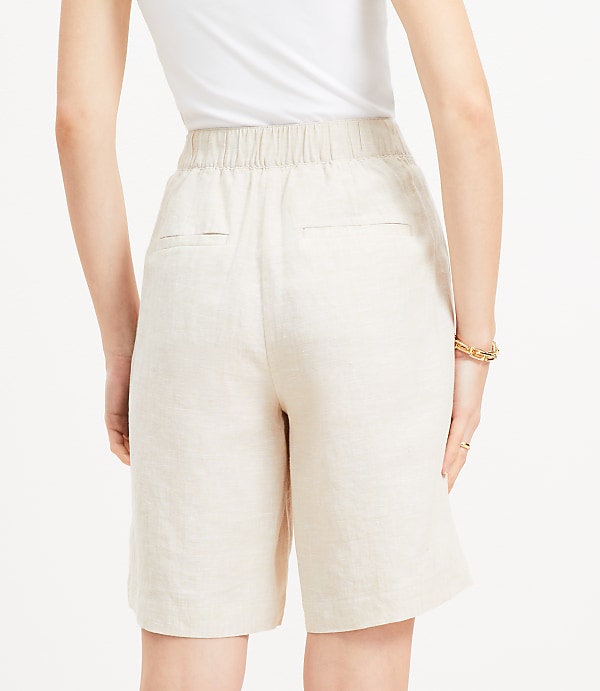 Bermuda Shorts in Linen