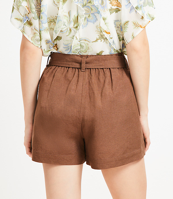 Petite Belted Patch Pocket Shorts in Linen Blend