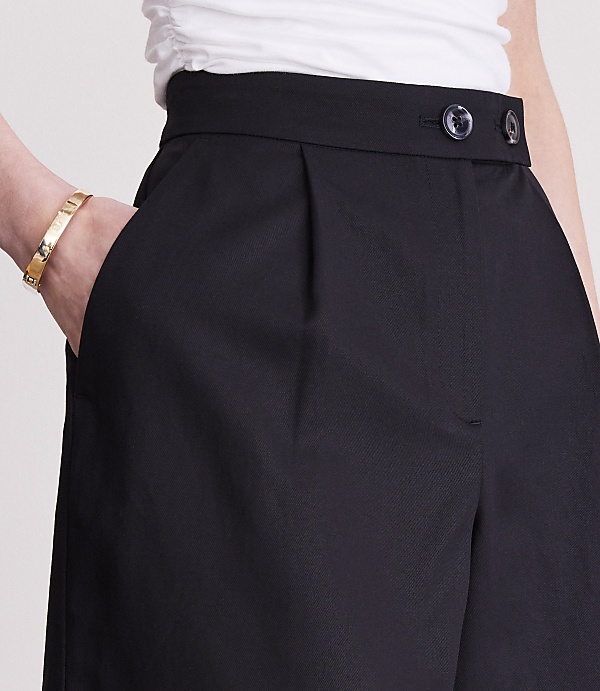 LOFT Versa Pure Spun Bermuda Shorts