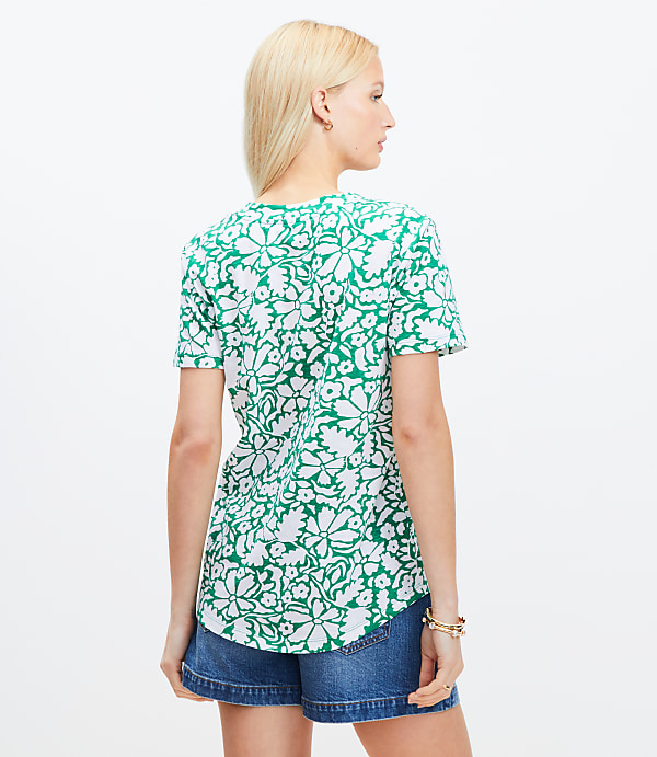 Petite Floral Everyday V-Neck Tee