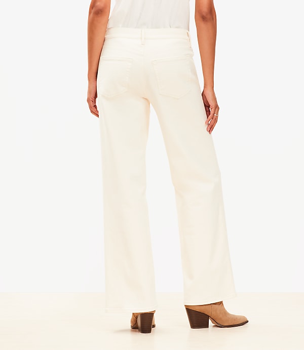 Petite Mid Rise Wide Leg Jeans in Ivory