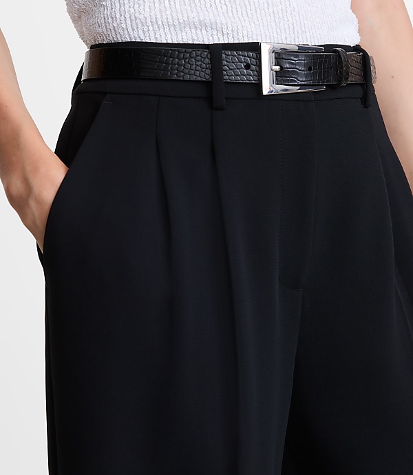 LOFT Versa Crepe Drape Pleated Relaxed Straight Pants