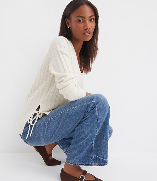Petite Side Bow Ribbed V-Neck Sweater