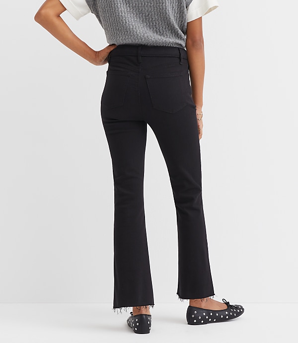 Petite Curvy Fresh Cut High Rise Kick Crop Jeans in Jet Black Wash