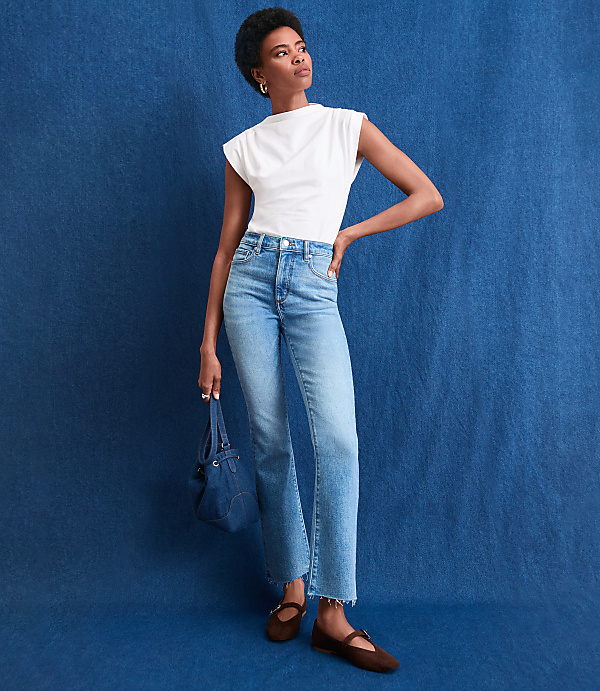Fresh Cut High Rise Kick Crop Jeans in Authentic Light Indigo Wash
