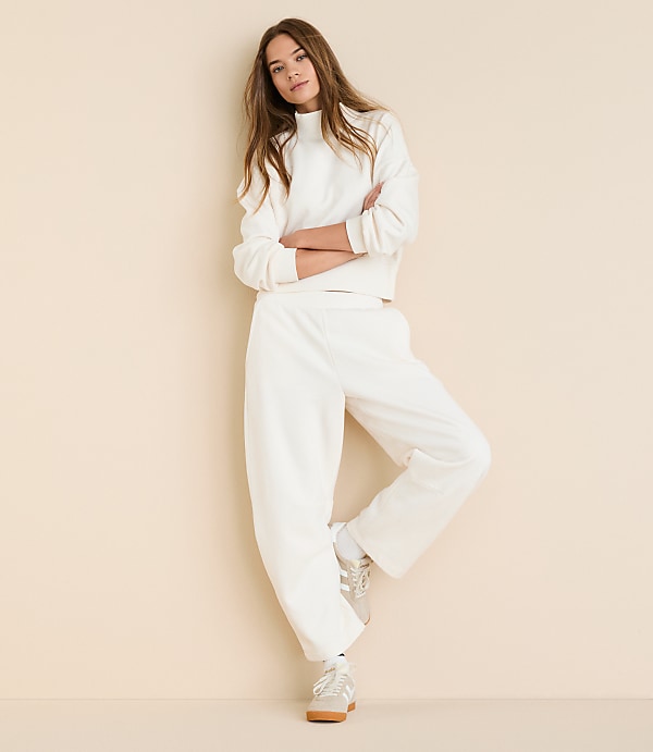 Lou & Grey Elite Fleece Barrel Pants