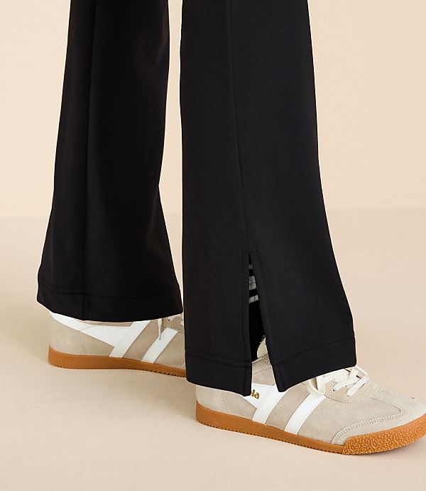 Lou & Grey Cozy Fleece Back Bootcut Pants