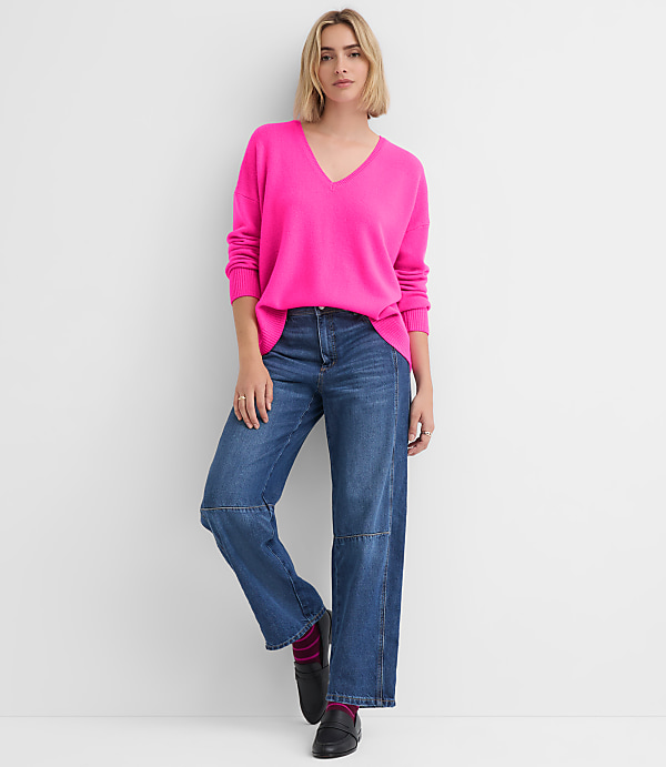 Petite Relaxed V-Neck Cashmere Sweater