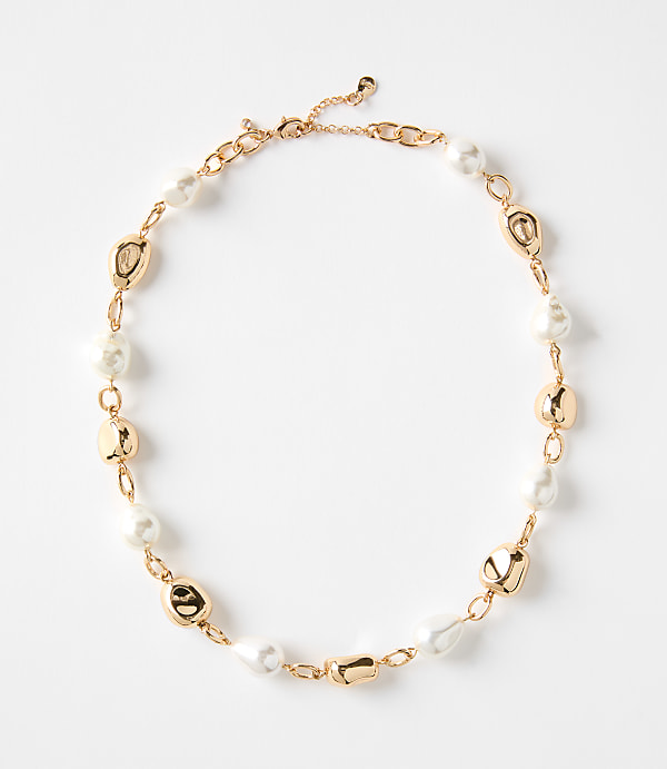 Pearlized Molded Statement Necklace