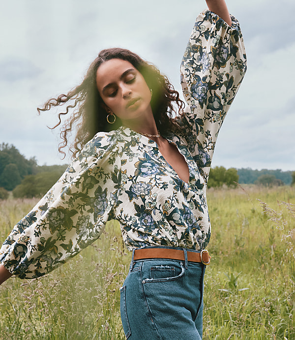 Floral Blouson Sleeve Split Neck Blouse