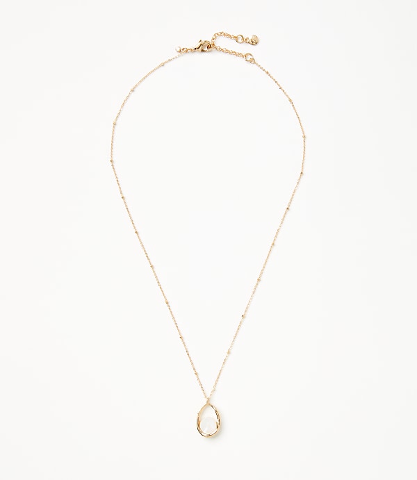 Mother Of Pearl Center Necklace