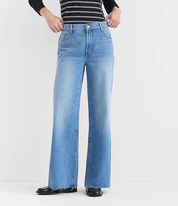 Rivete Fresh Cut Mid Rise Loose Flare Jeans in Light Wash