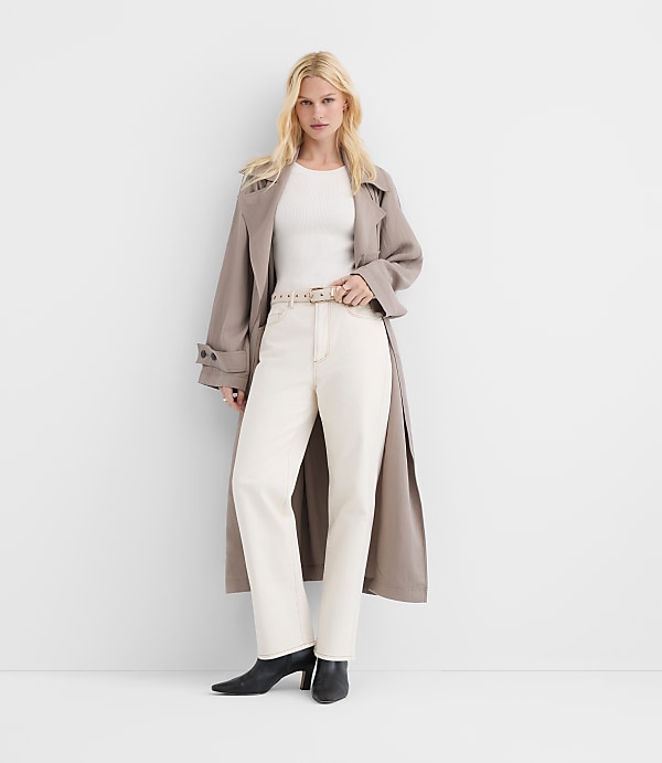 Rivete High Rise Straight Jeans in Ivory