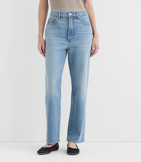 Rivete Curvy High Rise Straight Jeans in Aura Wash