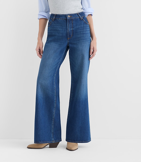 Rivete Curvy Mid Rise Loose Flare Jeans in Vintage Dark Wash