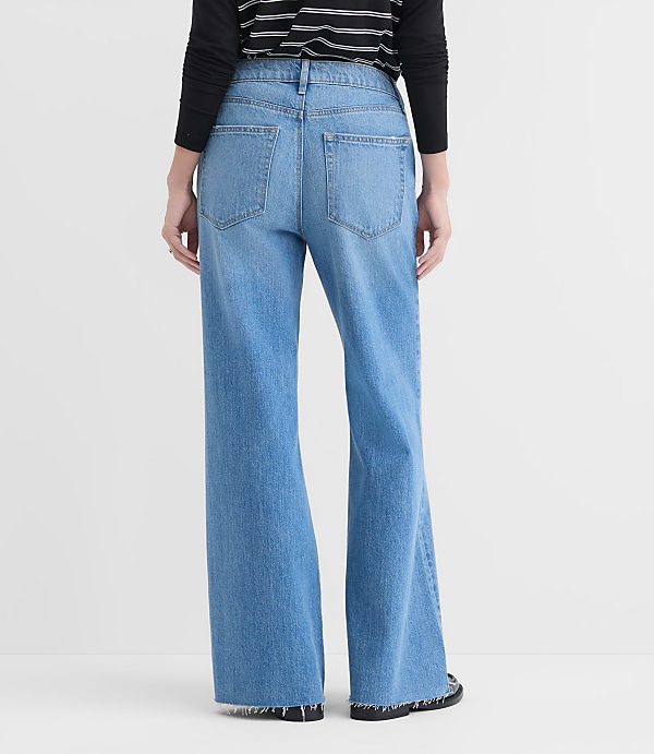 Rivete Curvy Fresh Cut Mid Rise Loose Flare Jeans in Light Wash