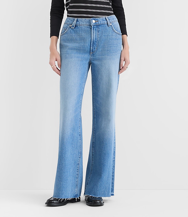 Rivete Curvy Fresh Cut Mid Rise Loose Flare Jeans in Light Wash