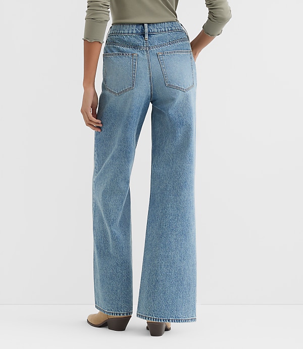 Rivete Curvy High Rise Wide Leg Jeans in Light Wash
