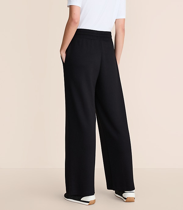 Lou & Grey Scubasoft Wide Leg Sweatpants
