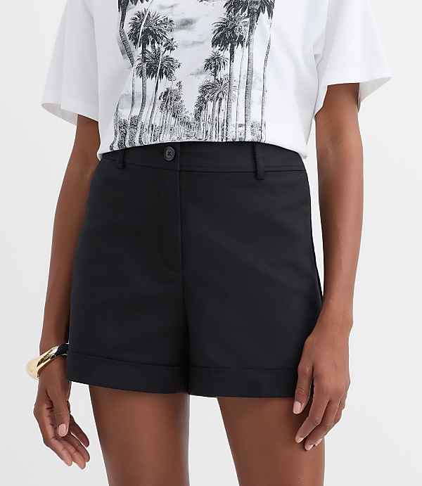 Curvy Cuffed Shorts in Doubleweave