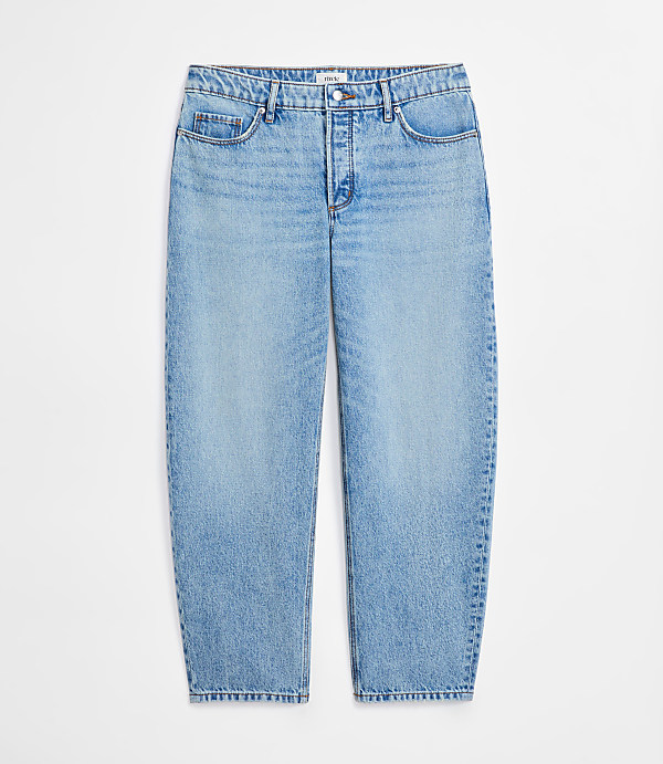 Rivete Curvy Mid Rise Barrel Jeans in Aura Wash