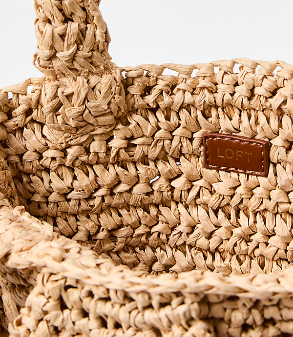 Ruffle Raffia Bag