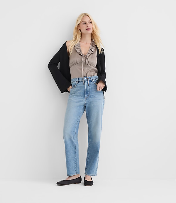 Rivete Petite High Rise Straight Jeans in Aura Wash