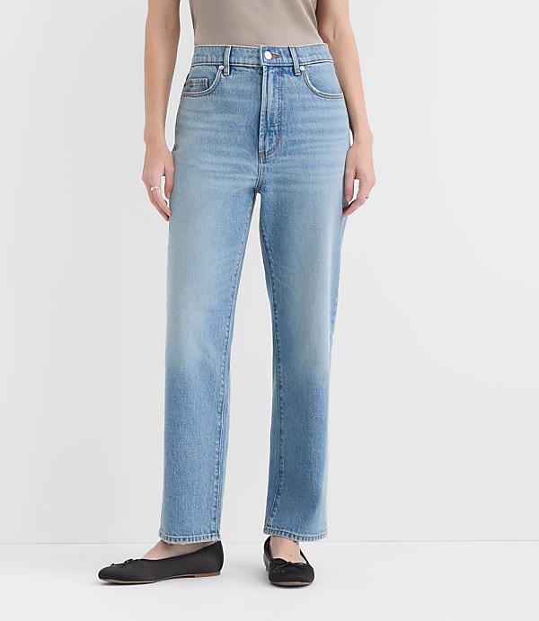 Rivete Petite High Rise Straight Jeans in Aura Wash