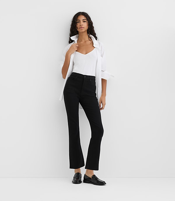 Rivete Petite High Rise Kick Crop Jeans in Noir Wash