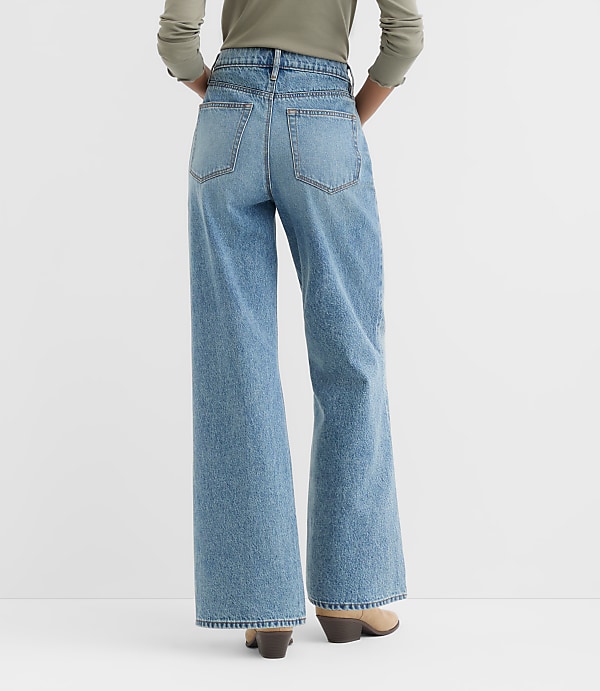 Rivete Petite High Rise Wide Leg Jeans in Light Wash