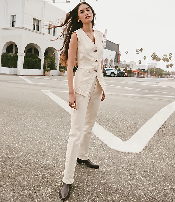 Rivete High Rise Straight Jeans in Ivory