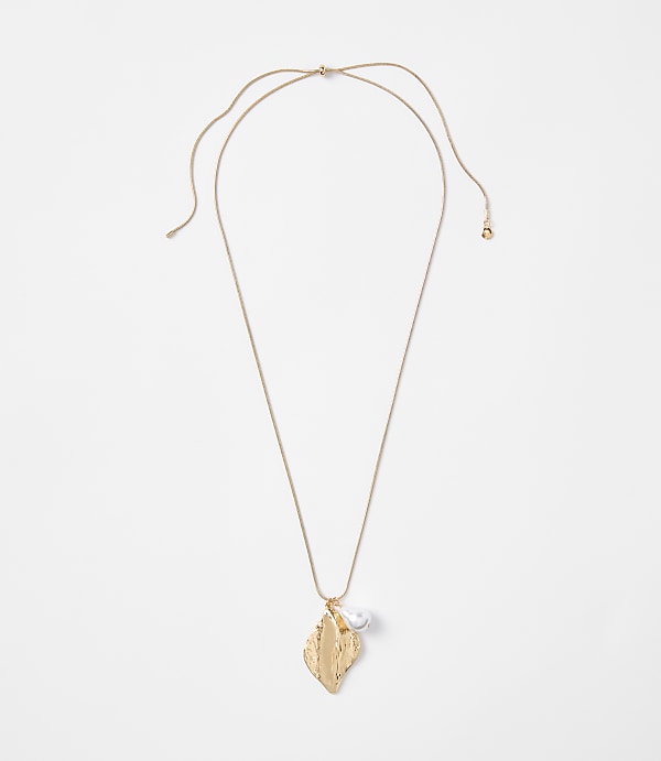 Pearlized Hammered Cluster Pull Tie Necklace