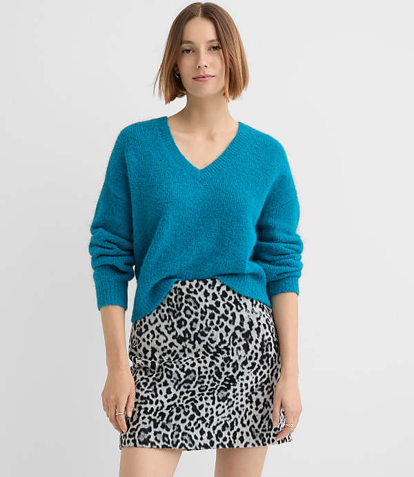 Petite Ribtrim Relaxed V-Neck Sweater