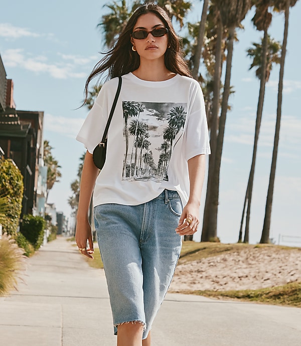 Palm Tree Oversized Jersey Modern Tee