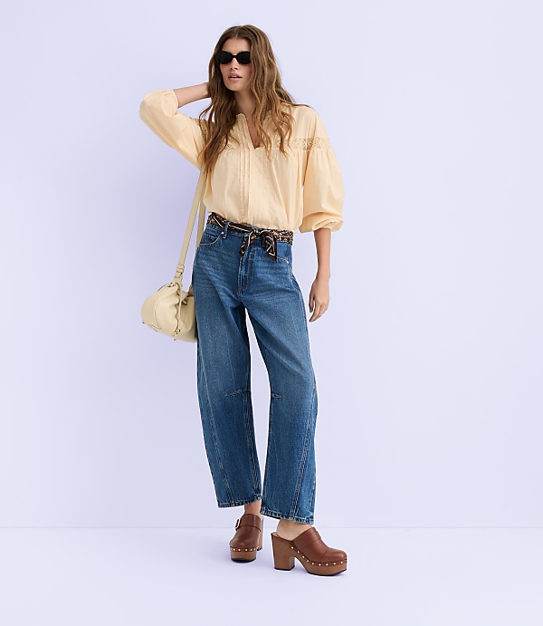 Lace Trim Pintucked Ruffle Collar Blouse