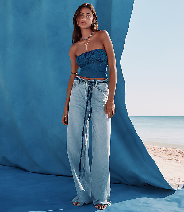 Rivete Petite Fresh Cut High Rise Relaxed Wide Leg Jeans in Wave Wash