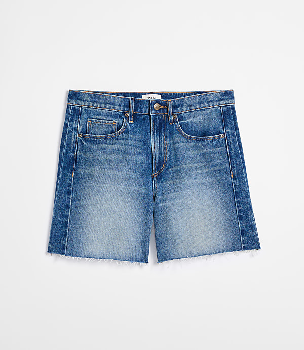 Rivete Fresh Cut Seamed Boyfriend Shorts in Dark Wash