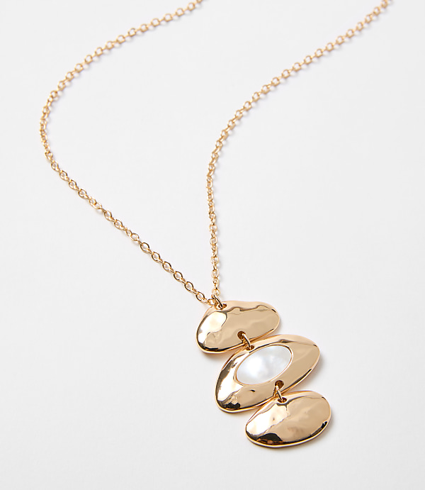 Pearlized Linear Molded Metal Necklace