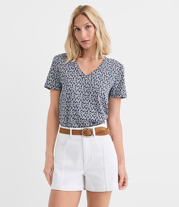 Garden Everyday V-Neck Tee