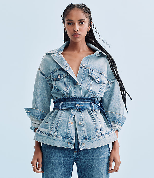 Petite Oversized Denim Trucker Jacket in Vintage Light Indigo Wash